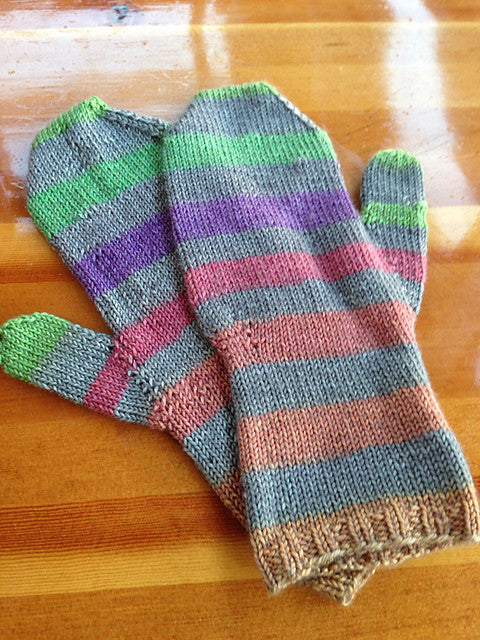 Linden Mittens by Jane Richmond : Concrete and Tulips self-striping yarn