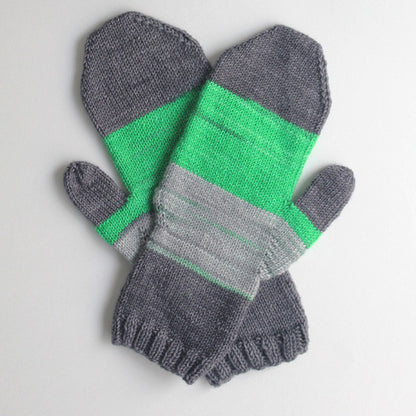 Linden Mittens by Jane Richmond : Green Light self-striping yarn