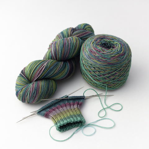 Siren Song self string sock knitting knit yarn wool gauge dye works